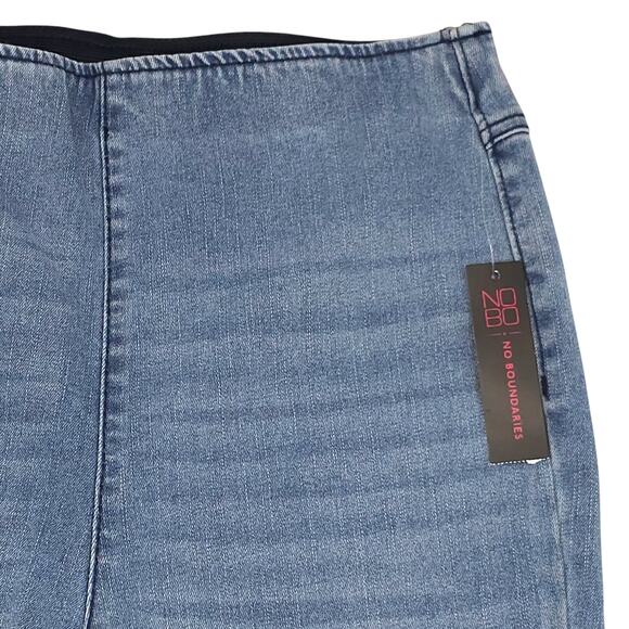 Womens Jeans Juniors 3 Blue Flare High Rise Pullon Stretch Light Wash New - Picture 4 of 12